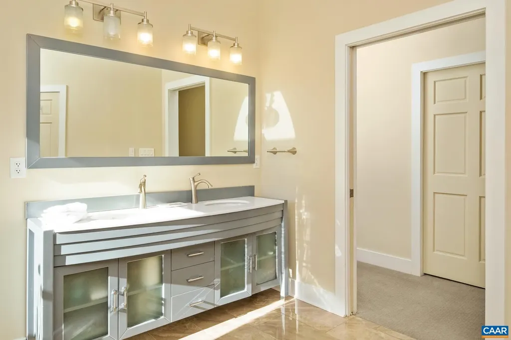 59 London Court Ruckersville VA 22968