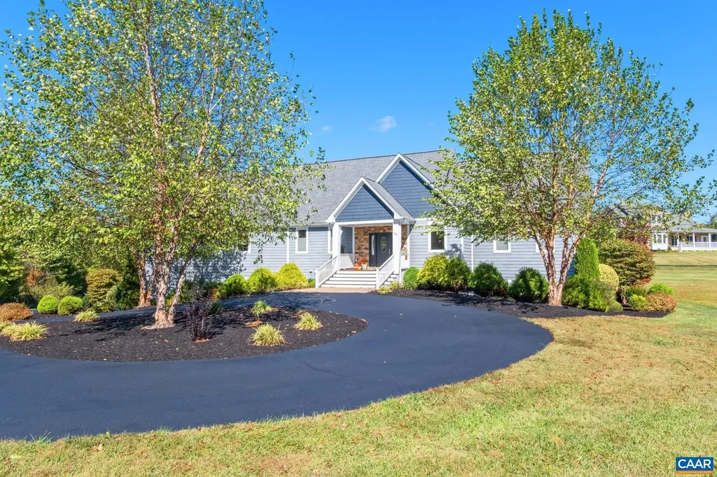 59 London Court Ruckersville VA 22968