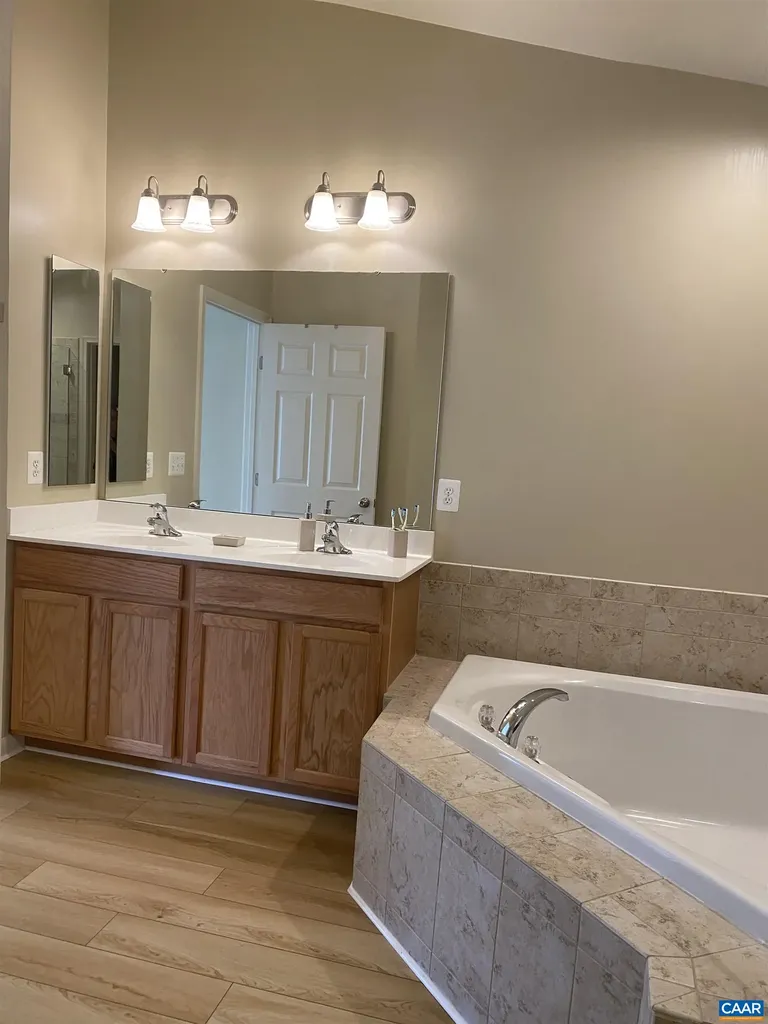 614 Holly Hill Drive Barboursville VA 22923