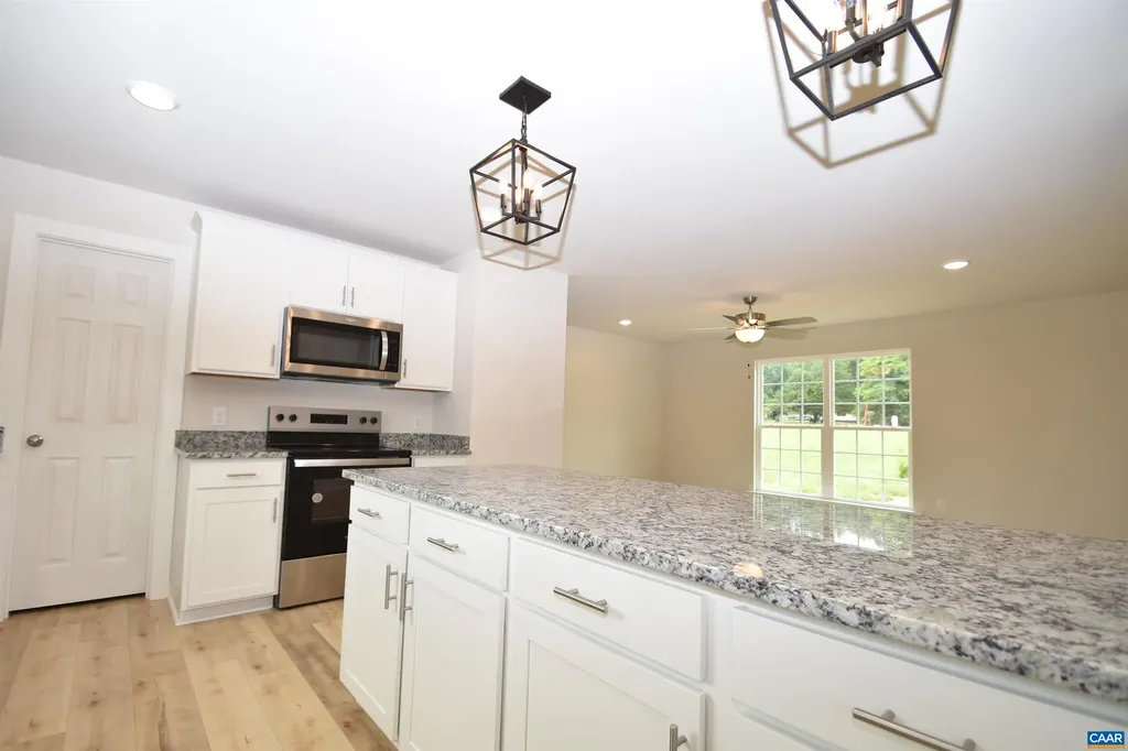 286 Bannister Town Road Louisa VA 23093