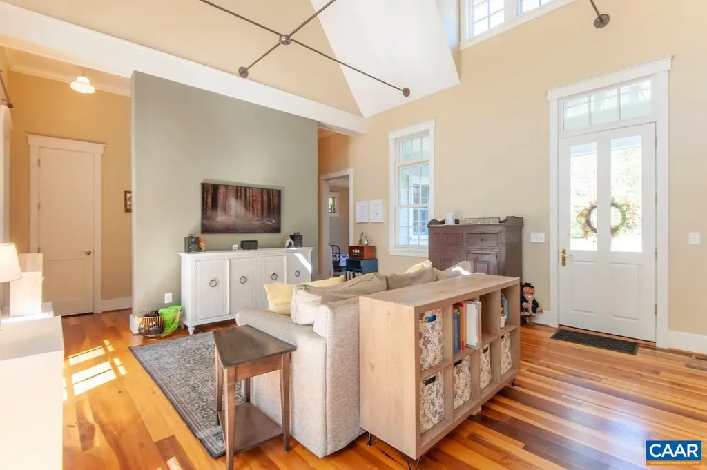 30 Cedar Meadow Drive Nellysford VA 22958