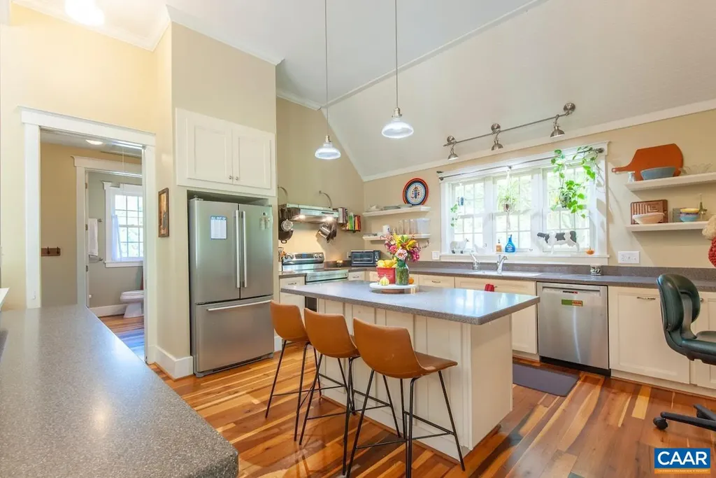 30 Cedar Meadow Drive Nellysford VA 22958