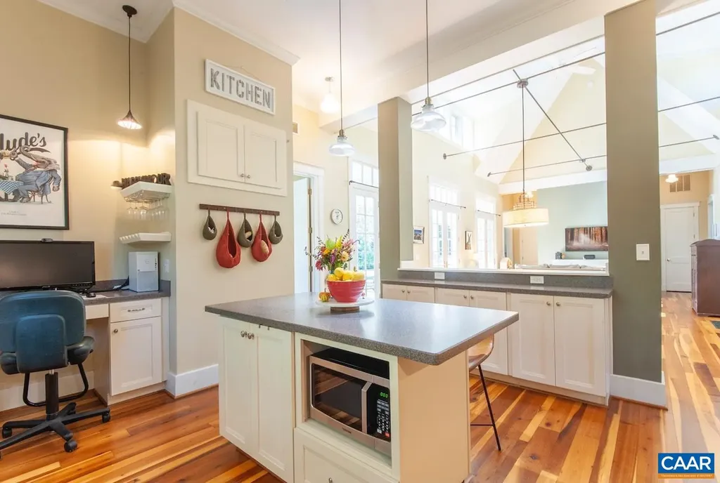 30 Cedar Meadow Drive Nellysford VA 22958