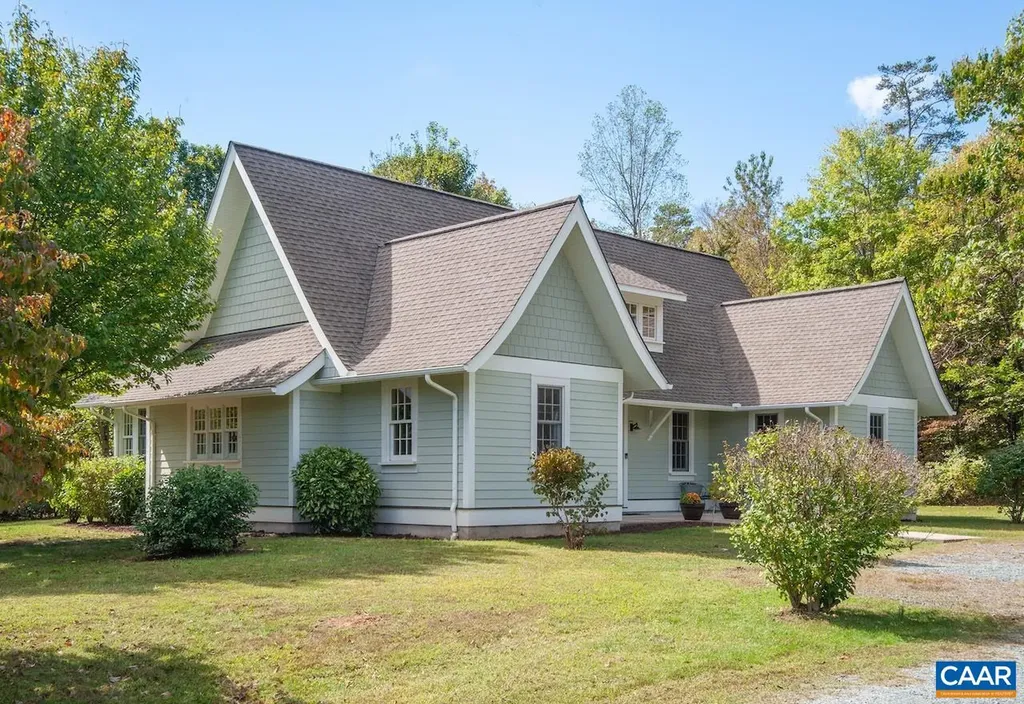 30 Cedar Meadow Drive Nellysford VA 22958