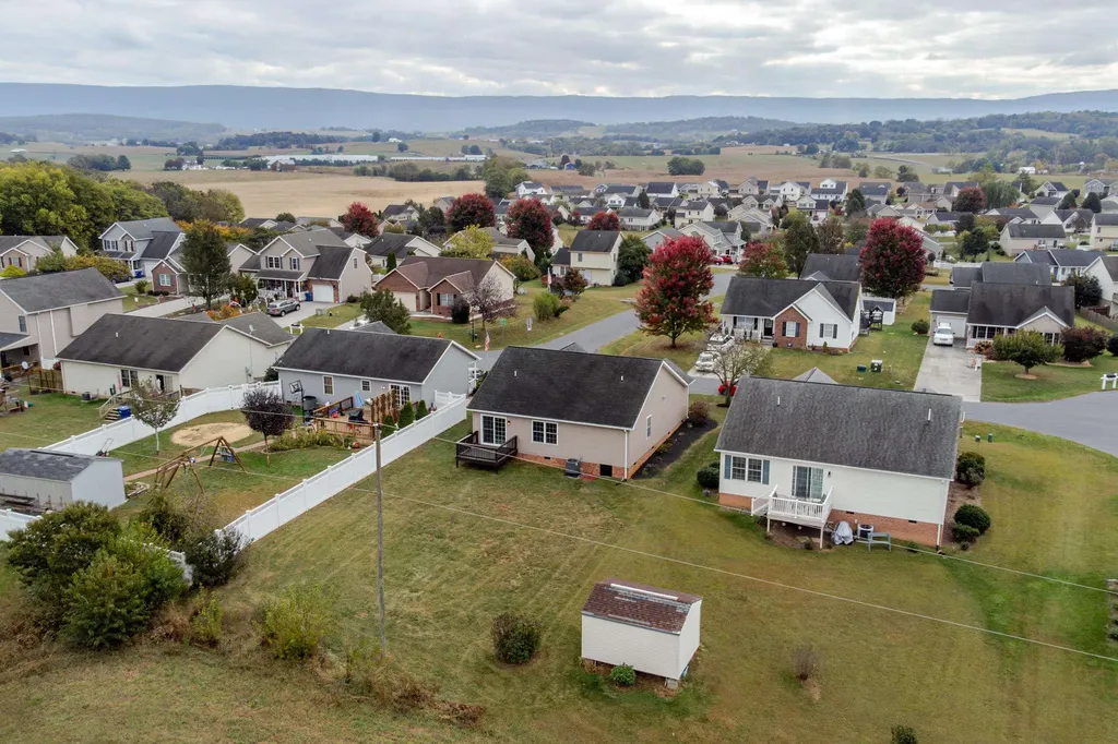 3120 Pride Circle Broadway VA 22815