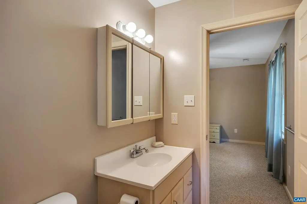 1211 Tisdale Road Louisa VA 23093