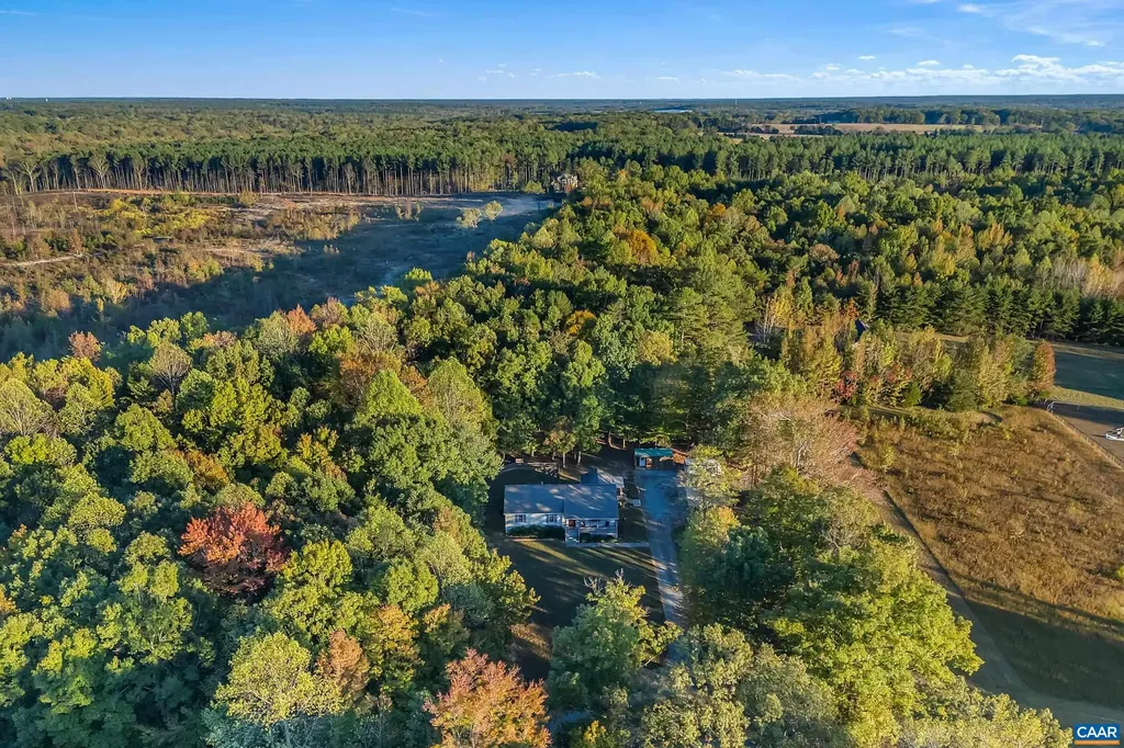 1211 Tisdale Road Louisa VA 23093