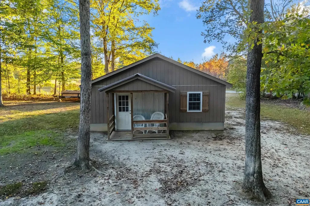 1211 Tisdale Road Louisa VA 23093