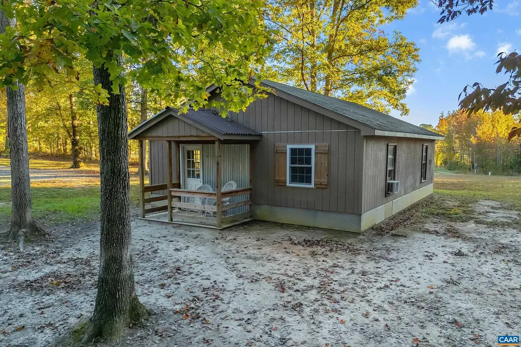 1211 Tisdale Road Louisa VA 23093