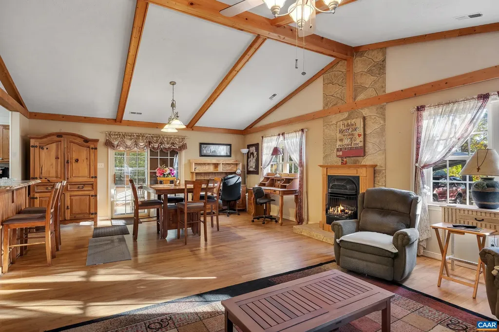 1211 Tisdale Road Louisa VA 23093