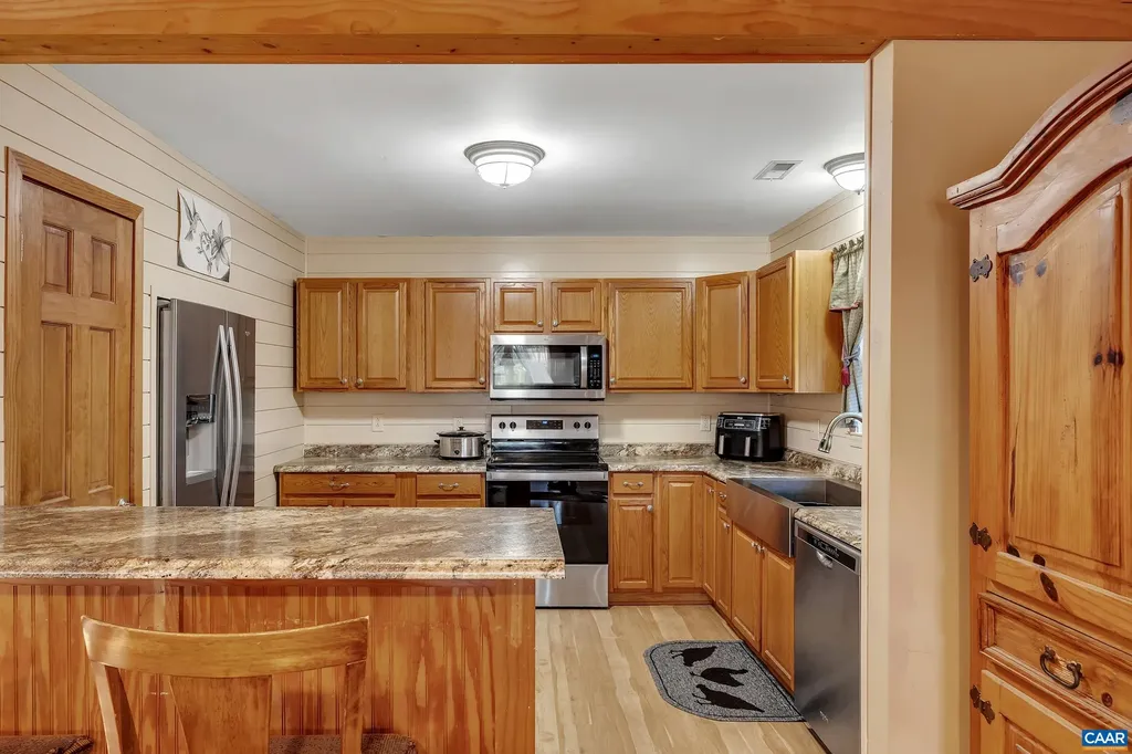 1211 Tisdale Road Louisa VA 23093