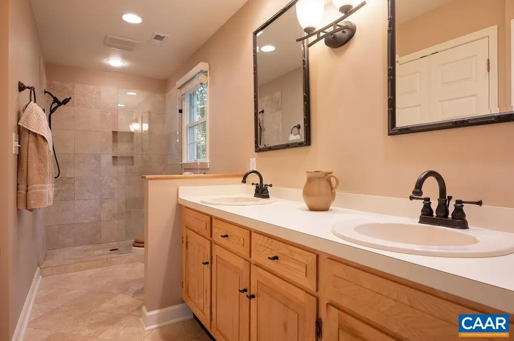 1549 Reynovia Drive Charlottesville VA 22902