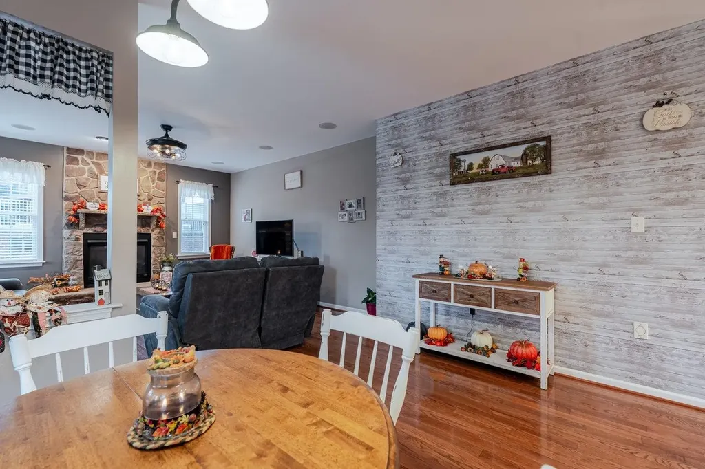 209 Buchanan Drive Broadway VA 22815