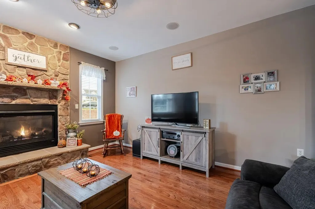 209 Buchanan Drive Broadway VA 22815