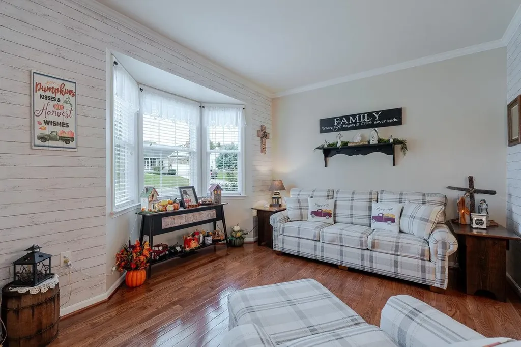 209 Buchanan Drive Broadway VA 22815