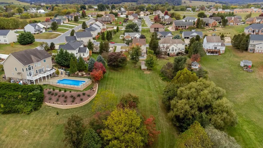 209 Buchanan Drive Broadway VA 22815