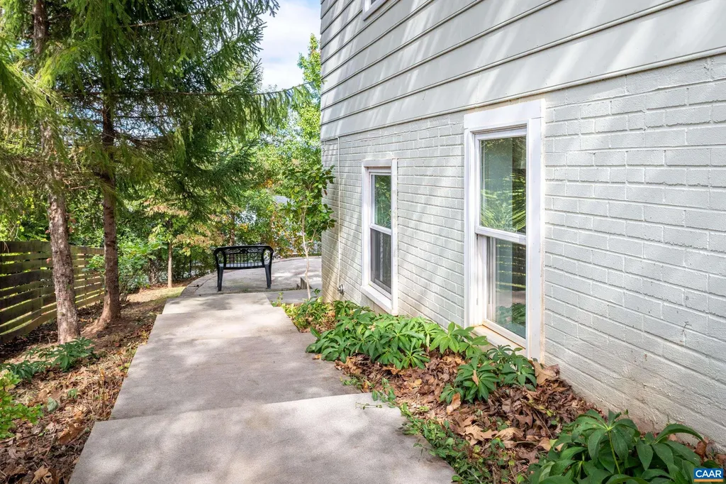 518 Jester Lane Charlottesville VA 22911