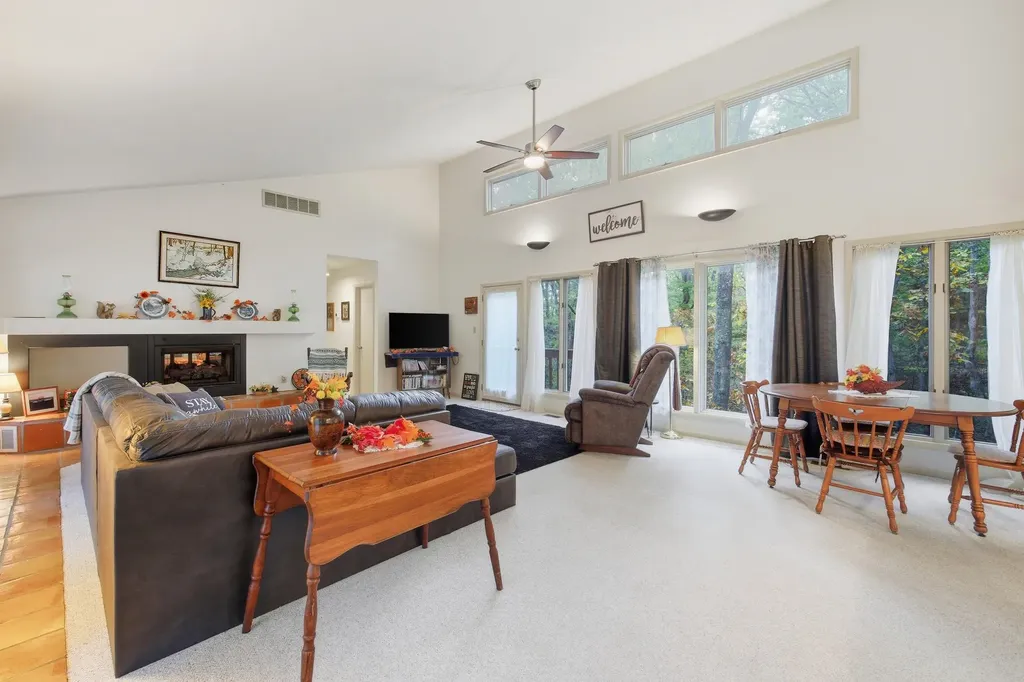 16 Spruce Hollow Road Basye VA 22810