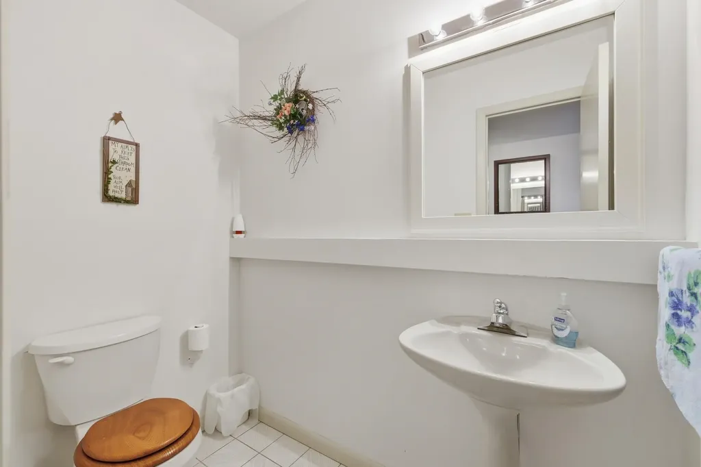 16 Spruce Hollow Road Basye VA 22810