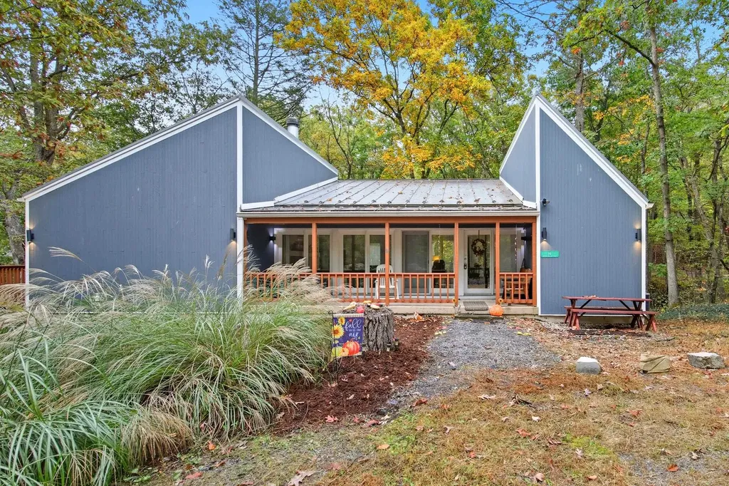 16 Spruce Hollow Road Basye VA 22810