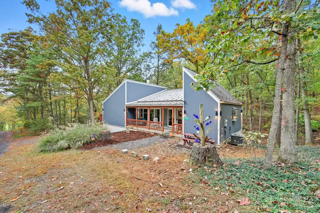 16 Spruce Hollow Road Basye VA 22810