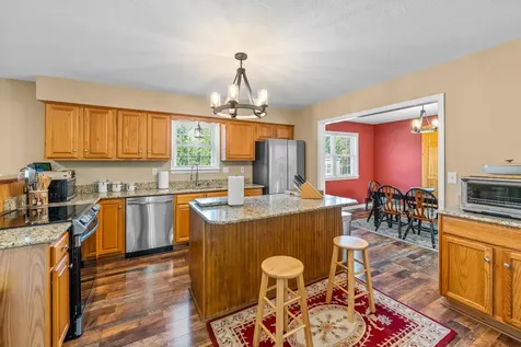 623 Bull Run Staunton VA 24401
