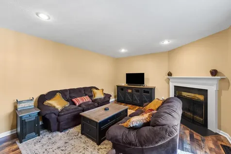 623 Bull Run Staunton VA 24401