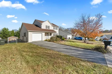 623 Bull Run Staunton VA 24401