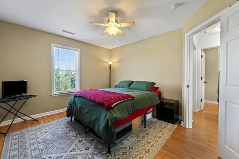 623 Bull Run Staunton VA 24401