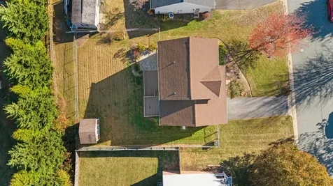 623 Bull Run Staunton VA 24401