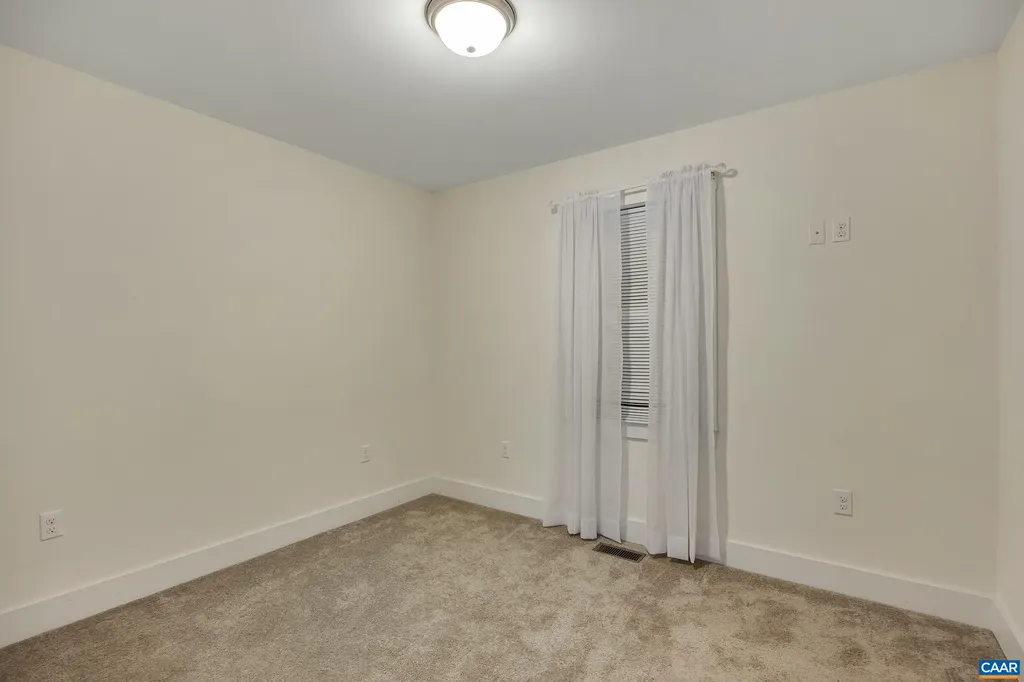 1864 Gammon Town Road Bumpass VA 23024