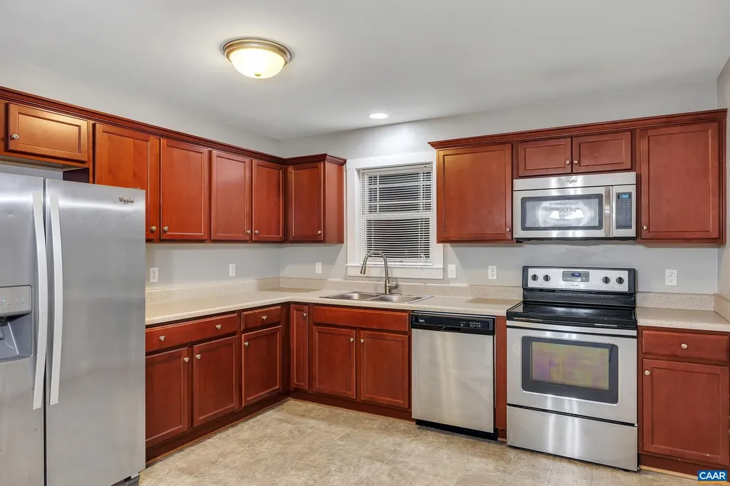 1864 Gammon Town Road Bumpass VA 23024