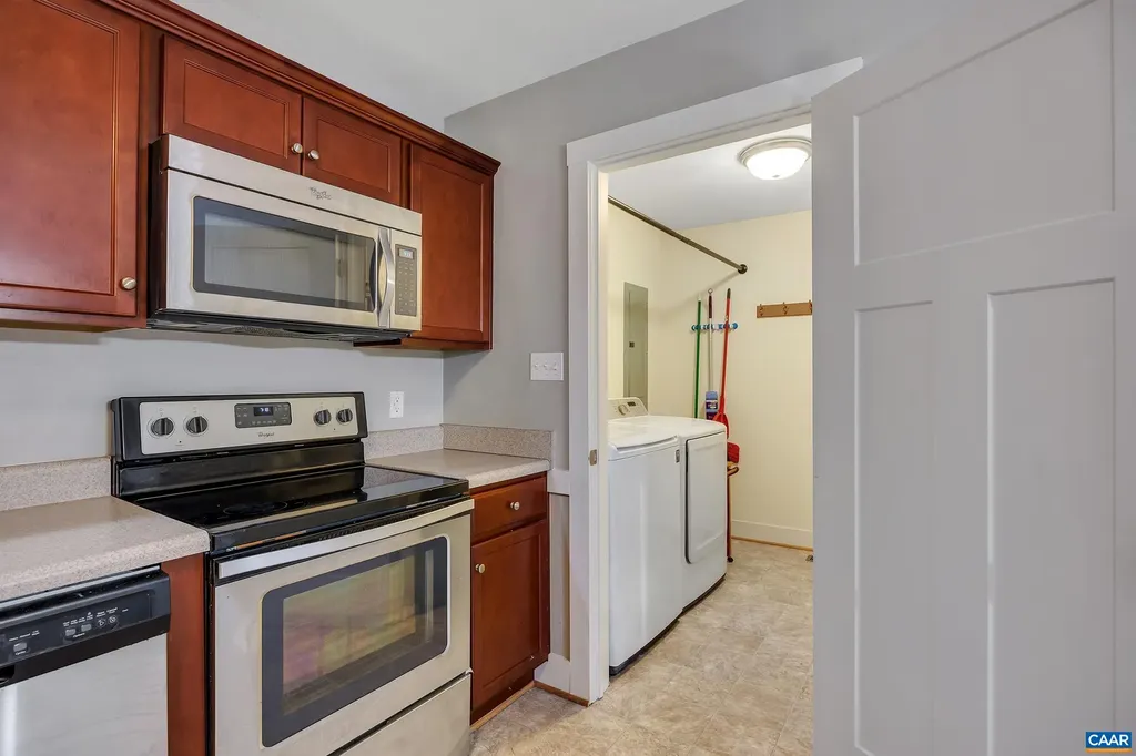 1864 Gammon Town Road Bumpass VA 23024