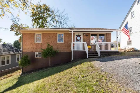 1624 Packard Street Staunton VA 24401