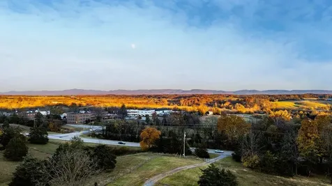 1004 Beverley Street E Staunton VA 24401