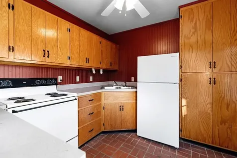 1004 Beverley Street E Staunton VA 24401