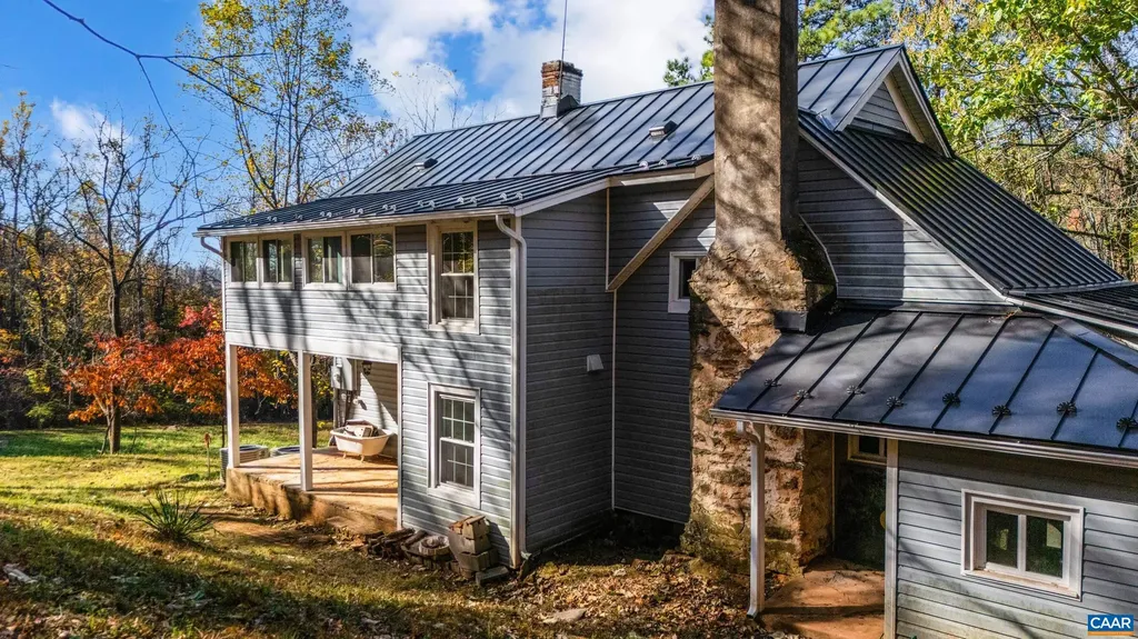 2728 East Branch Loop Roseland VA 22967