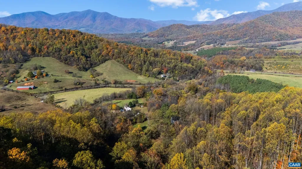 2728 East Branch Loop Roseland VA 22967