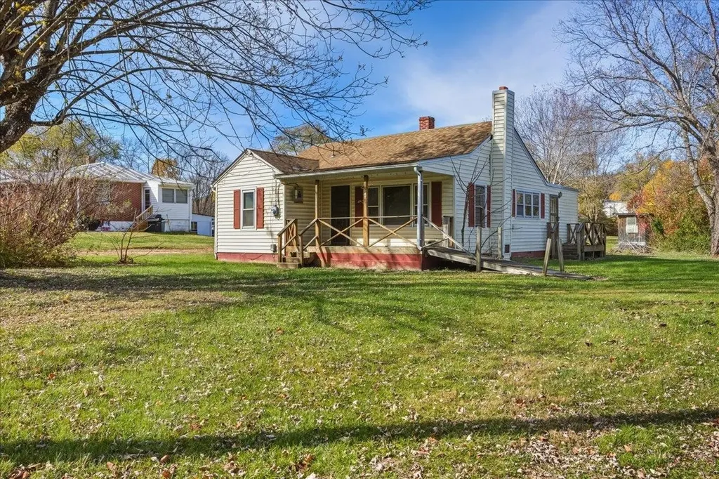 336 Railroad Avenue W Craigsville VA 24430