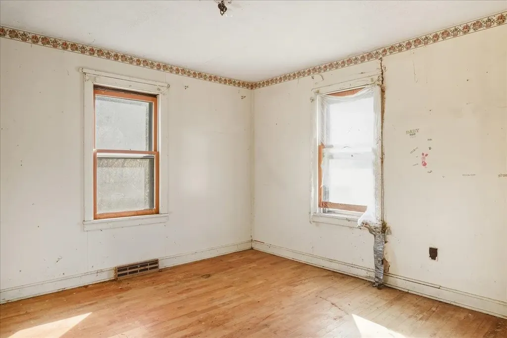 336 Railroad Avenue W Craigsville VA 24430