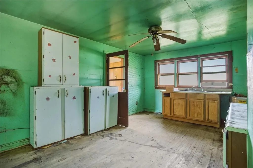 336 Railroad Avenue W Craigsville VA 24430