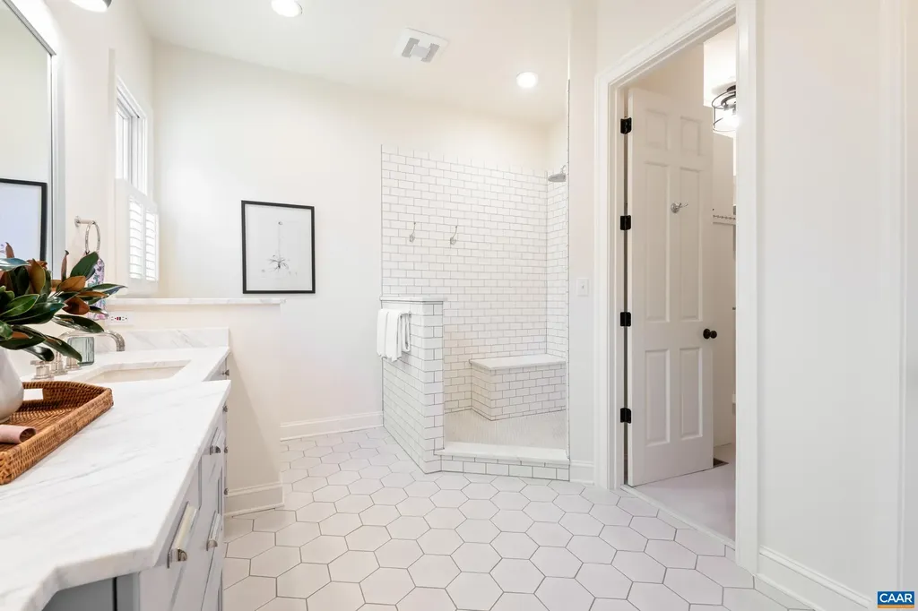 1526 Monocan Drive Nellysford VA 22958