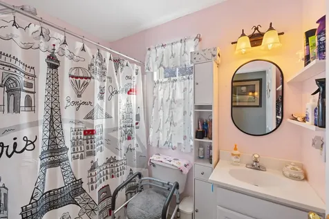 22 Beatrice Court Fishersville VA 22939