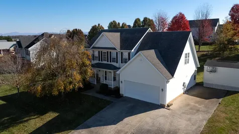 22 Beatrice Court Fishersville VA 22939