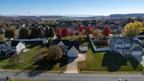 22 Beatrice Court Fishersville VA 22939