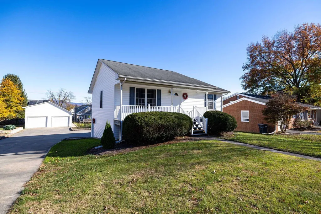 1072 College Avenue Harrisonburg VA 22802