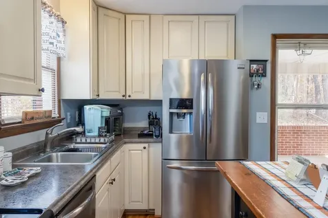 19511 Huckleberry Road Elkton VA 22827