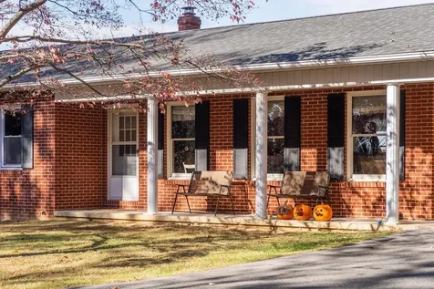 19511 Huckleberry Road Elkton VA 22827