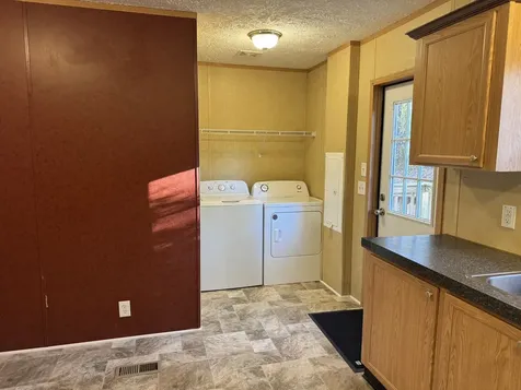 10351 Ore Bank Road Grottoes VA 24441