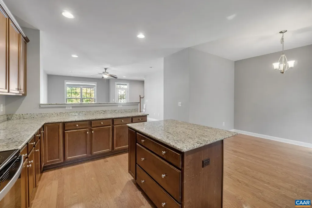 1610 Kempton Place Charlottesville VA 22911